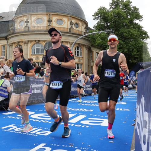 29.06.2025 - hella hamburg halbmarathon Strokosch-Dieckow http://msf.ph/oto/8288083 29.06.2025 10:48:37 Ziel 1094, 1163, 1176, 2213, 2442, 4553, 5421, 9538, 10000, 10859, 10860, 11579, 14511, 15384, 15573, 15808, 15917, 17127, 18251, 18815 meine-sportfotos.de