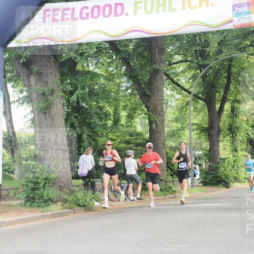 29.06.2025 - hella hamburg halbmarathon KatJ http://msf.ph/oto/8288184 29.06.2025 10:12:17 Zwischen KM18-KM19  meine-sportfotos.de