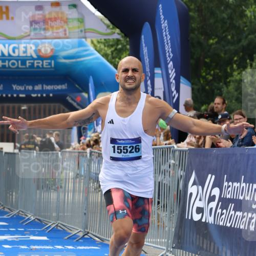 29.06.2025 - hella hamburg halbmarathon Strokosch-Dieckow http://msf.ph/oto/8288389 29.06.2025 10:20:34 Ziel 14360, 15526 meine-sportfotos.de