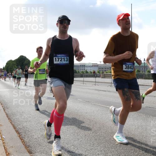 29.06.2025 - hella hamburg halbmarathon Lena Gebhardt http://msf.ph/oto/8288669 29.06.2025 09:46:11 Lombardsbrücke 11282, 17213, 3843, 1849, 16580, 1080, 1686, 1894, 2460, 2525, 3809, 3843, 3955, 4463, 4812, 5042, 5187, 5550, 6169, 6495, 6878, 7055, 7186, 7534, 7845, 7880, 7901, 7965, 8062, 8784, 8864, 8956, 9345, 10270, 10453, 10484, 10865, 10929, 11199, 11282, 11833, 12189, 12232, 12681, 13167, 13252, 13343, 13617, 13686, 13754, 14167, 14276, 14293, 15115, 15391, 15689, 16065, 16140, 16507, 16580, 16931, 17213, 17768 meine-sportfotos.de