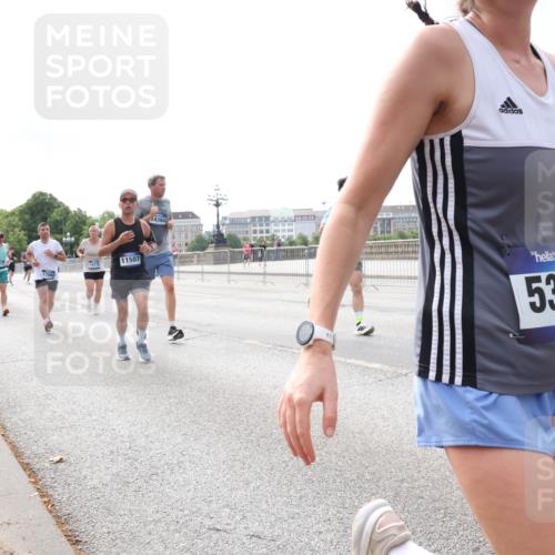29.06.2025 - hella hamburg halbmarathon Lena Gebhardt http://msf.ph/oto/8288752 29.06.2025 10:11:49 Lombardsbrücke 1328, 1531, 1866, 1992, 3363, 4227, 5379, 5605, 7571, 8115, 8807, 8810, 9191, 9428, 10042, 10372, 10409, 10428, 11321, 11507, 11525, 11537, 11581, 11755, 11917, 12473, 13171, 13177, 13203, 13542, 13939, 13958, 14008, 14196, 14384, 15137, 15797, 15945, 16976, 17080, 17638, 17774, 17866, 18261, 18278, 18382, 18395, 18655, 19172 meine-sportfotos.de