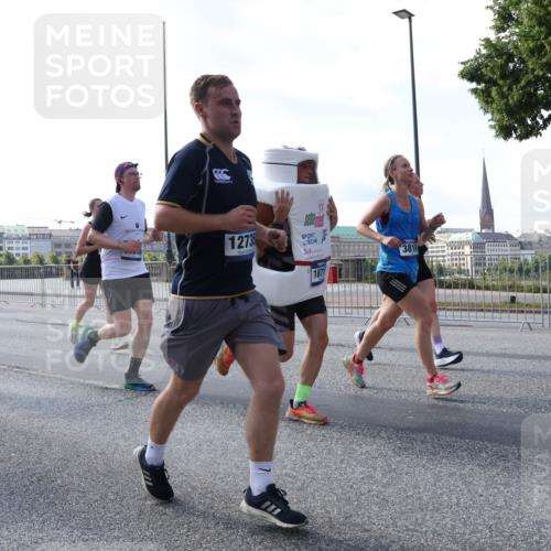 29.06.2025 - hella hamburg halbmarathon Lena Gebhardt http://msf.ph/oto/8288772 29.06.2025 09:58:37 Lombardsbrücke 097, 8006, 1273, 2, 1, 187, 3819, 1034, 1190, 1285, 1410, 1727, 1815, 1946, 1951, 2029, 2034, 2070, 2518, 2636, 2656, 2711, 2840, 2883, 2907, 3041, 3097, 3334, 3819, 3859, 3952, 4120, 4152, 4167, 4903, 5077, 5084, 5093, 5259, 5378, 5721, 5894, 6164, 6272, 6294, 6433, 6592, 6657, 6759, 6877, 6897, 7082, 7369, 7409, 7716, 7732, 7856, 7896, 8068, 8154, 8311, 8322, 8393, 8508, 8590, 8639, 8721, 8825, 9012, 9057, 9562, 9656, 9727, 9770, 10084 meine-sportfotos.de