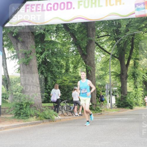 29.06.2025 - hella hamburg halbmarathon KatJ http://msf.ph/oto/8288833 29.06.2025 10:12:23 Zwischen KM18-KM19  meine-sportfotos.de