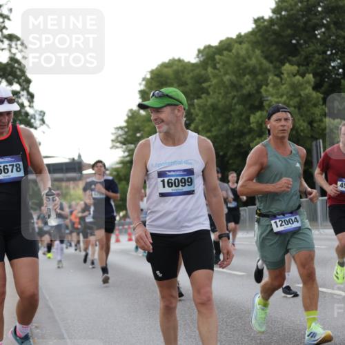 29.06.2025 - hella hamburg halbmarathon Jannik Wohlers http://msf.ph/oto/8288872 29.06.2025 10:03:50 Lombardsbrücke 2979, 3488, 4488, 4587, 5058, 5354, 5365, 5976, 6142, 6706, 6709, 7017, 8177, 8217, 8421, 8422, 8423, 9526, 10756, 11511, 11582, 12004, 12005, 12998, 13583, 14340, 14436, 14917, 15525, 15678, 16099, 17071, 17437, 17860, 17880, 18111, 18199 meine-sportfotos.de