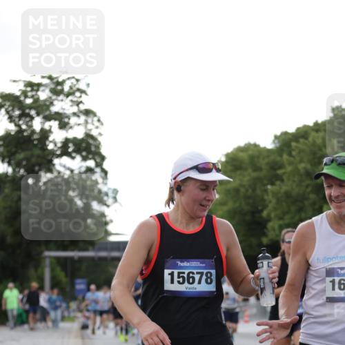 29.06.2025 - hella hamburg halbmarathon Jannik Wohlers http://msf.ph/oto/8288923 29.06.2025 10:03:51 Lombardsbrücke 2979, 3488, 4587, 5058, 5354, 5365, 5976, 6142, 6706, 6709, 7017, 8177, 8217, 8421, 8422, 8423, 9526, 10756, 11511, 11582, 12004, 12005, 12998, 13583, 14340, 14436, 14917, 15525, 15678, 16099, 17071, 17437, 17860, 17880, 18199 meine-sportfotos.de