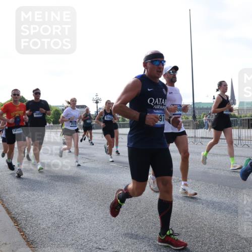 29.06.2025 - hella hamburg halbmarathon Lena Gebhardt http://msf.ph/oto/8289025 29.06.2025 09:58:38 Lombardsbrücke 18960, 18958, 2518, 6592, 97, 00, 1734, 1034, 1190, 1285, 1410, 1485, 1727, 1815, 1946, 1951, 2029, 2034, 2070, 2518, 2656, 2711, 2840, 2883, 2907, 3041, 3097, 3334, 3819, 3859, 3952, 4120, 4152, 4167, 4903, 5077, 5084, 5093, 5259, 5378, 5721, 5894, 6164, 6272, 6294, 6433, 6592, 6657, 6759, 6877, 6897, 7082, 7369, 7409, 7716, 7732, 7856, 7896, 8068, 8154, 8311, 8322, 8393, 8508, 8590, 8639, 8721, 8825, 9012, 9057, 9562, 9656, 9727, 9770, 10084 meine-sportfotos.de