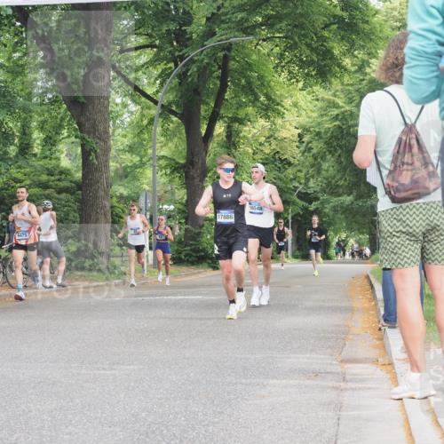 29.06.2025 - hella hamburg halbmarathon KatJ http://msf.ph/oto/8289544 29.06.2025 10:12:34 Zwischen KM18-KM19  meine-sportfotos.de