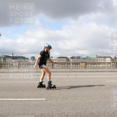 29.06.2025 - hella hamburg halbmarathon Lena Gebhardt http://msf.ph/oto/8289632 29.06.2025 09:05:48 Lombardsbrücke  meine-sportfotos.de
