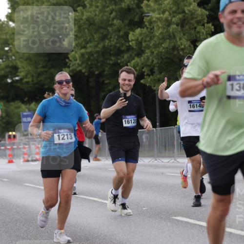 29.06.2025 - hella hamburg halbmarathon Jannik Wohlers http://msf.ph/oto/8289720 29.06.2025 10:04:07 Lombardsbrücke 1213, 1377, 1674, 2011, 2852, 3994, 4146, 4293, 4587, 5354, 5365, 5869, 8217, 9489, 10213, 10709, 10834, 10962, 12924, 12998, 13625, 14340, 14436, 14917, 16128, 16145, 16753, 16989, 17113, 17434, 17569, 17685, 17686, 17763, 18098, 18520, 18525 meine-sportfotos.de