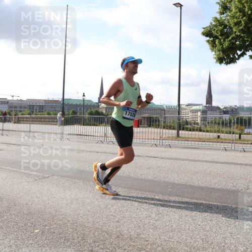 29.06.2025 - hella hamburg halbmarathon Lena Gebhardt http://msf.ph/oto/8289793 29.06.2025 09:46:17 Lombardsbrücke 17826, 1080, 1344, 1889, 1894, 2460, 2525, 3809, 3843, 3955, 4463, 4477, 4812, 5042, 5187, 6169, 6495, 6878, 7055, 7186, 7534, 7845, 7880, 7901, 8062, 8784, 8864, 8956, 9345, 10270, 10298, 10453, 10484, 10865, 10929, 11199, 11230, 11282, 11833, 12189, 12232, 12681, 12987, 13167, 13252, 13343, 13617, 13686, 13754, 13961, 14167, 14276, 14293, 15115, 15391, 15689, 15902, 16065, 16140, 16243, 16507, 16580, 16931, 17213, 17768 meine-sportfotos.de