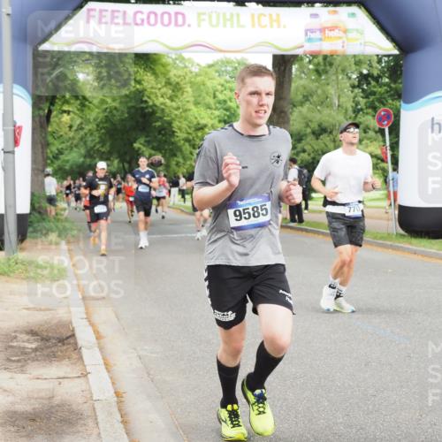 29.06.2025 - hella hamburg halbmarathon MichiJ http://msf.ph/oto/8290005 29.06.2025 10:33:25 Zwischen KM18-KM19 1424, 1569, 2590, 4270, 4854, 4997, 7709, 9159, 9585, 12643, 15651 meine-sportfotos.de