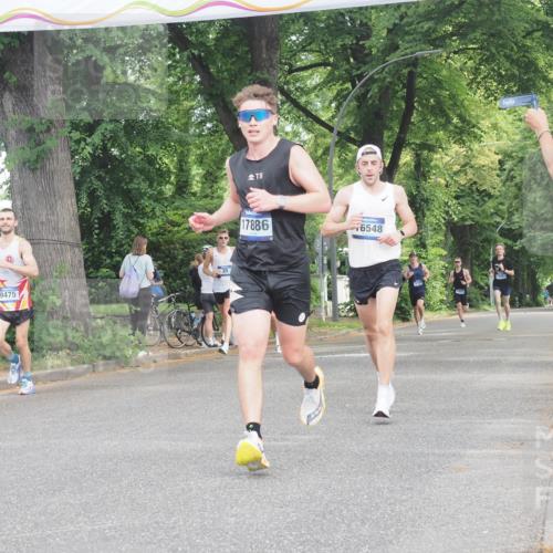29.06.2025 - hella hamburg halbmarathon KatJ http://msf.ph/oto/8290025 29.06.2025 10:12:36 Zwischen KM18-KM19  meine-sportfotos.de