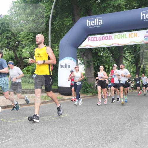 29.06.2025 - hella hamburg halbmarathon KatJ http://msf.ph/oto/8290056 29.06.2025 10:41:58 Zwischen KM18-KM19 1143, 2432, 2448, 4897, 6356, 8223, 8618 meine-sportfotos.de