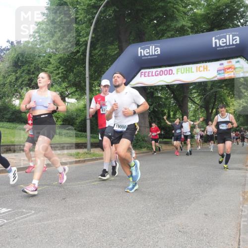 29.06.2025 - hella hamburg halbmarathon KatJ http://msf.ph/oto/8290153 29.06.2025 10:42:00 Zwischen KM18-KM19 1143, 2448, 4231, 4897, 6355, 6356, 8223 meine-sportfotos.de