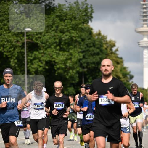29.06.2025 - hella hamburg halbmarathon Dr. Thomas Lammeyer http://msf.ph/oto/8290195 29.06.2025 09:53:25 Kennedybrücke 1343, 1445, 1615, 1800, 1975, 2324, 2573, 2949, 3282, 3431, 3530, 4303, 4425, 5248, 5889, 6123, 6682, 7495, 7796, 8370, 8629, 8925, 9264, 9265, 9294, 9296, 9979, 10894, 10930 meine-sportfotos.de