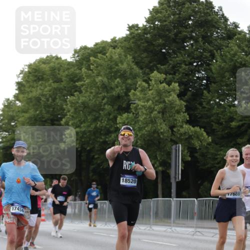 29.06.2025 - hella hamburg halbmarathon Jannik Wohlers http://msf.ph/oto/8290224 29.06.2025 10:04:12 Lombardsbrücke 1213, 1316, 1347, 1377, 1674, 2011, 2463, 2852, 3994, 4146, 4293, 5869, 6311, 9489, 10100, 10213, 10709, 10834, 10962, 12924, 13533, 13625, 15532, 16128, 16145, 16753, 16989, 16995, 17113, 17434, 17540, 17569, 17685, 17686, 17763, 18098, 18520, 18525 meine-sportfotos.de