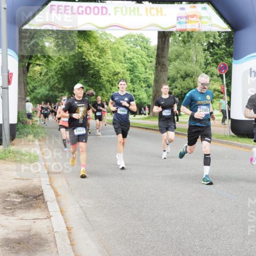 29.06.2025 - hella hamburg halbmarathon MichiJ http://msf.ph/oto/8290344 29.06.2025 10:33:27 Zwischen KM18-KM19 1424, 1569, 3785, 4270, 4997, 7709, 9159, 9585, 11291, 12643, 15651 meine-sportfotos.de