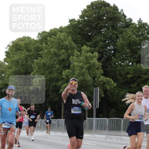 29.06.2025 - hella hamburg halbmarathon Jannik Wohlers http://msf.ph/oto/8290390 29.06.2025 10:04:13 Lombardsbrücke 1213, 1316, 1347, 1377, 1674, 2011, 2463, 2698, 2852, 3994, 4146, 4293, 5869, 6311, 9489, 10100, 10213, 10709, 10834, 10962, 12125, 12924, 13533, 13625, 15532, 16128, 16145, 16753, 16989, 16995, 17113, 17434, 17540, 17569, 17685, 17686, 17763, 18098, 18520, 18525 meine-sportfotos.de
