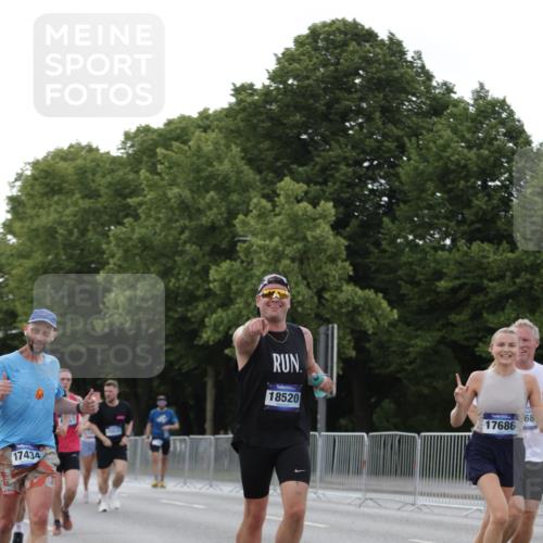 29.06.2025 - hella hamburg halbmarathon Jannik Wohlers http://msf.ph/oto/8290428 29.06.2025 10:04:13 Lombardsbrücke 1213, 1316, 1347, 1377, 1674, 2011, 2463, 2698, 2852, 3994, 4146, 4293, 5869, 6311, 9489, 10100, 10213, 10709, 10834, 10962, 12125, 12924, 13533, 13625, 15532, 16128, 16145, 16753, 16989, 16995, 17113, 17434, 17540, 17569, 17685, 17686, 17763, 18098, 18520, 18525 meine-sportfotos.de