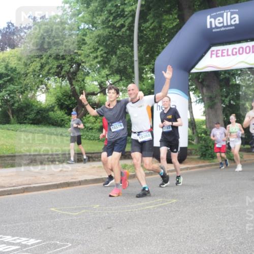 29.06.2025 - hella hamburg halbmarathon KatJ http://msf.ph/oto/8290608 29.06.2025 10:42:03 Zwischen KM18-KM19 1193, 1506, 2448, 3652, 4231, 4897, 6355, 6356, 7221, 8223 meine-sportfotos.de