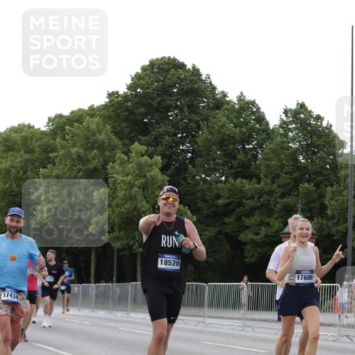 29.06.2025 - hella hamburg halbmarathon Jannik Wohlers http://msf.ph/oto/8290658 29.06.2025 10:04:13 Lombardsbrücke 1213, 1316, 1347, 1377, 1674, 2011, 2463, 2698, 2852, 3994, 4146, 4293, 5869, 6311, 9489, 10100, 10213, 10709, 10834, 10962, 12125, 12924, 13533, 13625, 15532, 16128, 16145, 16753, 16989, 16995, 17113, 17434, 17540, 17569, 17685, 17686, 17763, 18098, 18520, 18525 meine-sportfotos.de