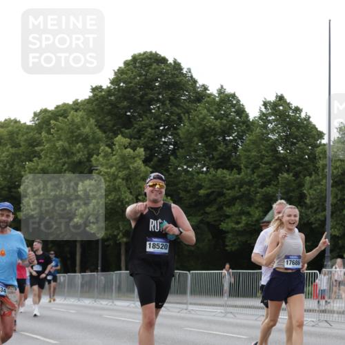 29.06.2025 - hella hamburg halbmarathon Jannik Wohlers http://msf.ph/oto/8290671 29.06.2025 10:04:13 Lombardsbrücke 1213, 1316, 1347, 1377, 1674, 2011, 2463, 2698, 2852, 3994, 4146, 4293, 5869, 6311, 9489, 10100, 10213, 10709, 10834, 10962, 12125, 12924, 13533, 13625, 15532, 16128, 16145, 16753, 16989, 16995, 17113, 17434, 17540, 17569, 17685, 17686, 17763, 18098, 18520, 18525 meine-sportfotos.de