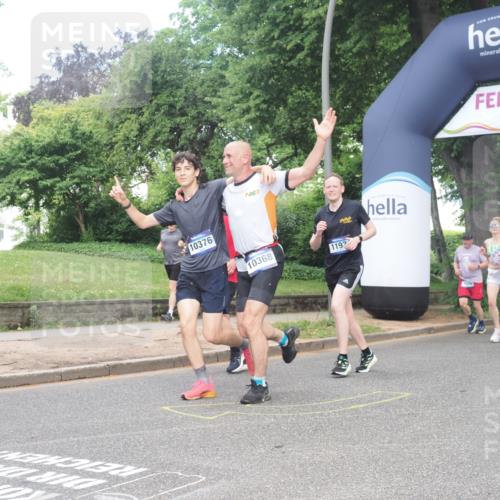 29.06.2025 - hella hamburg halbmarathon KatJ http://msf.ph/oto/8290696 29.06.2025 10:42:03 Zwischen KM18-KM19 1193, 1506, 2448, 3652, 4231, 4897, 6355, 6356, 7221, 8223 meine-sportfotos.de