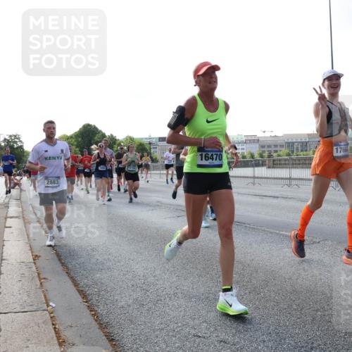 29.06.2025 - hella hamburg halbmarathon Lena Gebhardt http://msf.ph/oto/8290759 29.06.2025 09:58:45 Lombardsbrücke 2883, 10724, 16470, 17698, 1285, 1410, 1485, 1715, 1719, 1727, 1815, 1946, 1951, 2029, 2034, 2518, 2656, 2840, 2883, 2907, 3037, 3041, 3097, 3334, 3819, 3859, 3952, 4120, 4152, 4167, 4903, 5077, 5084, 5259, 5378, 5721, 5894, 6272, 6294, 6433, 6592, 6629, 6657, 6759, 6877, 6897, 7082, 7232, 7369, 7716, 7732, 7856, 8068, 8154, 8311, 8322, 8393, 8590, 8639, 8721, 8798, 8825, 9012, 9057, 9562, 9655, 9656, 9727, 9770, 10084, 10488 meine-sportfotos.de