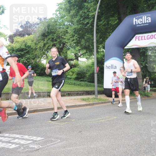 29.06.2025 - hella hamburg halbmarathon KatJ http://msf.ph/oto/8290779 29.06.2025 10:42:04 Zwischen KM18-KM19 1193, 1506, 2448, 3652, 4231, 4897, 6355, 7221, 8223 meine-sportfotos.de