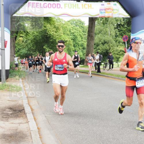 29.06.2025 - hella hamburg halbmarathon MichiJ http://msf.ph/oto/8290805 29.06.2025 10:33:32 Zwischen KM18-KM19 1424, 1569, 2188, 2470, 3785, 6819, 9105, 9585, 11291, 11688, 16725, 17960, 18810, 18862 meine-sportfotos.de