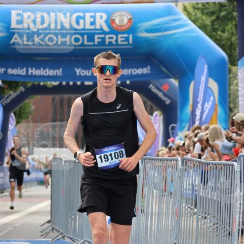 29.06.2025 - hella hamburg halbmarathon Strokosch-Dieckow http://msf.ph/oto/8290817 29.06.2025 10:19:36 Ziel 19108 meine-sportfotos.de