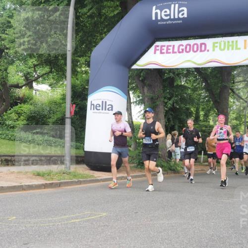 29.06.2025 - hella hamburg halbmarathon KatJ http://msf.ph/oto/8290826 29.06.2025 10:42:07 Zwischen KM18-KM19 1193, 1506, 2252, 3652, 4231, 6355, 6433, 7221 meine-sportfotos.de