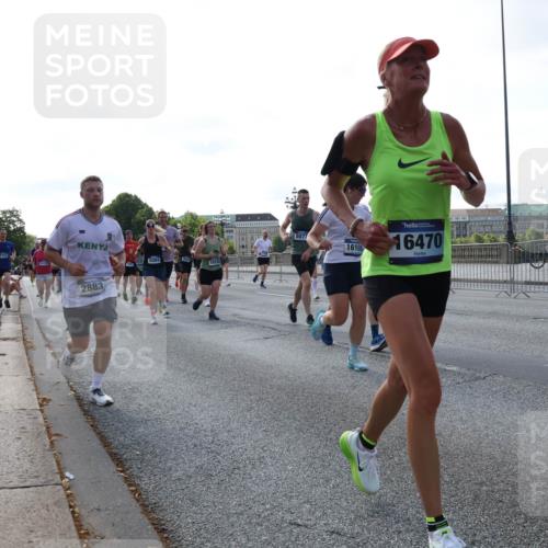 29.06.2025 - hella hamburg halbmarathon Lena Gebhardt http://msf.ph/oto/8290838 29.06.2025 09:58:45 Lombardsbrücke 2883, 288, 10724, 5077, 16108, 16470, 17698, 1285, 1410, 1485, 1715, 1719, 1727, 1815, 1946, 1951, 2029, 2034, 2518, 2656, 2840, 2883, 2907, 3037, 3041, 3097, 3334, 3819, 3859, 3952, 4120, 4152, 4167, 4903, 5077, 5084, 5259, 5378, 5721, 5894, 6272, 6294, 6433, 6592, 6629, 6657, 6759, 6877, 6897, 7082, 7232, 7369, 7716, 7732, 7856, 8068, 8154, 8311, 8322, 8393, 8590, 8639, 8721, 8798, 8825, 9012, 9057, 9562, 9655, 9656, 9727, 9770, 10084, 10488 meine-sportfotos.de