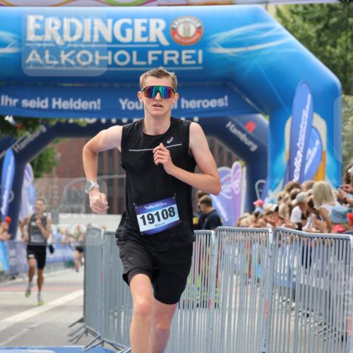 29.06.2025 - hella hamburg halbmarathon Strokosch-Dieckow http://msf.ph/oto/8290892 29.06.2025 10:19:36 Ziel 19108 meine-sportfotos.de