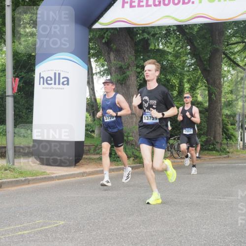 29.06.2025 - hella hamburg halbmarathon KatJ http://msf.ph/oto/8291079 29.06.2025 10:12:42 Zwischen KM18-KM19 35, 52, 6559 meine-sportfotos.de