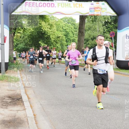 29.06.2025 - hella hamburg halbmarathon MichiJ http://msf.ph/oto/8291141 29.06.2025 10:33:35 Zwischen KM18-KM19 1920, 2188, 2470, 4277, 6819, 6831, 9105, 11688, 12161, 16725, 16803, 17960, 18810, 18862 meine-sportfotos.de