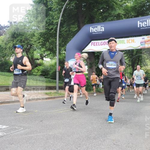 29.06.2025 - hella hamburg halbmarathon KatJ http://msf.ph/oto/8291161 29.06.2025 10:42:09 Zwischen KM18-KM19 1193, 1506, 2252, 3177, 3652, 3861, 5021, 6082, 6084, 6433, 6569, 7221 meine-sportfotos.de