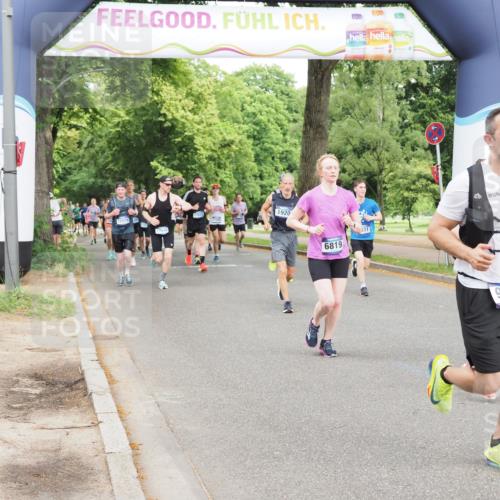 29.06.2025 - hella hamburg halbmarathon MichiJ http://msf.ph/oto/8291164 29.06.2025 10:33:35 Zwischen KM18-KM19 1920, 2188, 2470, 4277, 6819, 6831, 9105, 11688, 12161, 16725, 16803, 17960, 18810, 18862 meine-sportfotos.de