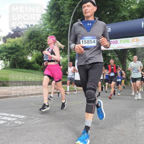 29.06.2025 - hella hamburg halbmarathon KatJ http://msf.ph/oto/8291222 29.06.2025 10:42:10 Zwischen KM18-KM19 1506, 2252, 3177, 3652, 3861, 5021, 6082, 6084, 6433, 6569, 7221 meine-sportfotos.de
