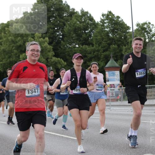29.06.2025 - hella hamburg halbmarathon Jannik Wohlers http://msf.ph/oto/8291360 29.06.2025 10:04:19 Lombardsbrücke 1213, 1316, 1347, 1559, 2011, 2463, 2628, 2698, 3994, 4146, 4293, 4394, 4538, 4951, 5869, 6311, 8049, 10100, 10709, 10834, 11551, 12125, 12924, 13533, 13625, 15532, 16128, 16145, 16357, 16995, 17434, 17540, 17685, 17686, 17814, 18520 meine-sportfotos.de