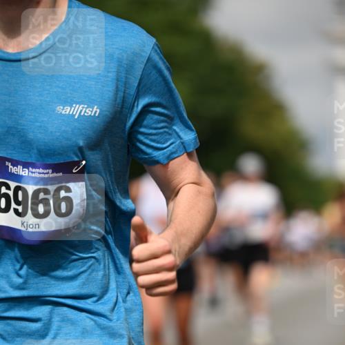 29.06.2025 - hella hamburg halbmarathon Dr. Thomas Lammeyer http://msf.ph/oto/8291371 29.06.2025 10:16:05 Kennedybrücke 1062, 1249, 1790, 1850, 1851, 2963, 2964, 3182, 3248, 3262, 3746, 3837, 4453, 4499, 5166, 5176, 6822, 6871, 6966, 7370, 7474, 8206, 8207, 9119, 9253, 9254, 9405 meine-sportfotos.de