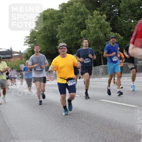 29.06.2025 - hella hamburg halbmarathon Jannik Wohlers http://msf.ph/oto/8291406 29.06.2025 10:04:20 Lombardsbrücke 1316, 1347, 1559, 2011, 2463, 2628, 2698, 3994, 4146, 4293, 4394, 4538, 4951, 5869, 6311, 8049, 10100, 10709, 10834, 11088, 11551, 12125, 12924, 13533, 15532, 16128, 16145, 16357, 16995, 17434, 17540, 17685, 17686, 17814, 18520 meine-sportfotos.de