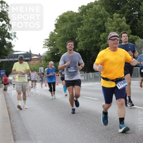 29.06.2025 - hella hamburg halbmarathon Jannik Wohlers http://msf.ph/oto/8291540 29.06.2025 10:04:21 Lombardsbrücke 1316, 1347, 1559, 2011, 2463, 2628, 2698, 4146, 4293, 4394, 4538, 4951, 5869, 6311, 8049, 10100, 10709, 10834, 11088, 11551, 12125, 12924, 13533, 15532, 16128, 16145, 16357, 16995, 17434, 17540, 17685, 17686, 17814, 18520 meine-sportfotos.de