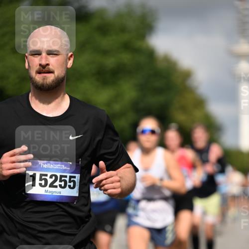 29.06.2025 - hella hamburg halbmarathon Dr. Thomas Lammeyer http://msf.ph/oto/8291691 29.06.2025 09:53:27 Kennedybrücke 1343, 1445, 1615, 1800, 1803, 1975, 2324, 2573, 2949, 3282, 3431, 3530, 4303, 4425, 4528, 5248, 5803, 5889, 6123, 6682, 7495, 7796, 8370, 8629, 8925, 9264, 9265, 9294, 9296, 9979, 10894, 10930 meine-sportfotos.de