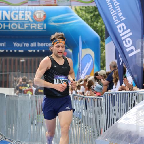 29.06.2025 - hella hamburg halbmarathon Strokosch-Dieckow http://msf.ph/oto/8291777 29.06.2025 10:19:18 Ziel 2659, 13016 meine-sportfotos.de