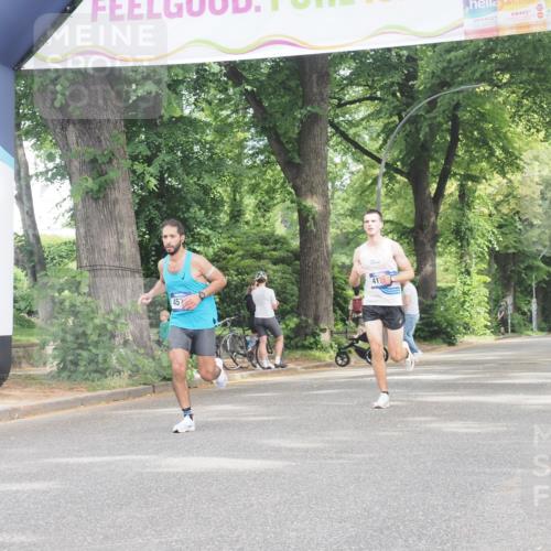 29.06.2025 - hella hamburg halbmarathon KatJ http://msf.ph/oto/8291788 29.06.2025 10:13:03 Zwischen KM18-KM19 4571 meine-sportfotos.de