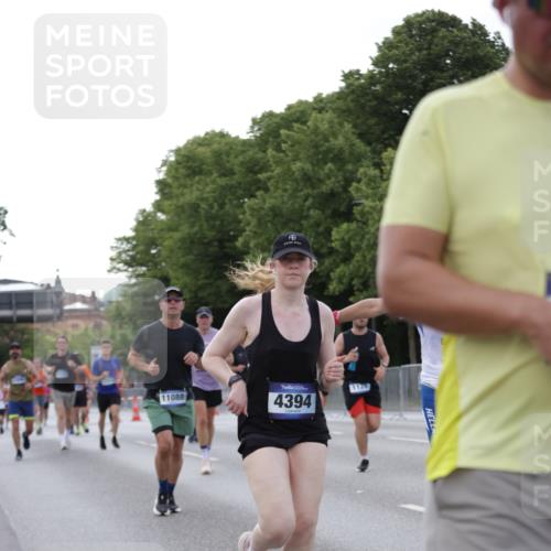 29.06.2025 - hella hamburg halbmarathon Jannik Wohlers http://msf.ph/oto/8291841 29.06.2025 10:04:27 Lombardsbrücke 1126, 1316, 1347, 1559, 2463, 2628, 2698, 4293, 4394, 4538, 4951, 5869, 6311, 7302, 8049, 9019, 10100, 10709, 10834, 11088, 11551, 11595, 12125, 13242, 13533, 15532, 16134, 16357, 16579, 16995, 17112, 17540, 17814, 17818, 18556 meine-sportfotos.de