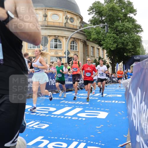 29.06.2025 - hella hamburg halbmarathon Strokosch-Dieckow http://msf.ph/oto/8291905 29.06.2025 10:50:16 Ziel 1119, 3296, 4247, 4933, 7176, 7930, 7932, 8899, 8921, 10371, 11607, 12035, 12235, 12949, 13609, 13690, 14034, 15620, 16000, 16242, 18499, 18811, 19040 meine-sportfotos.de