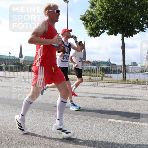 29.06.2025 - hella hamburg halbmarathon Lena Gebhardt http://msf.ph/oto/8291957 29.06.2025 09:46:29 Lombardsbrücke 4477, 1396, 1344, 1889, 2243, 2525, 3809, 3843, 3955, 4477, 4812, 4944, 5042, 5048, 5152, 6169, 6495, 6683, 7055, 7534, 7628, 7845, 7901, 8312, 8784, 8864, 8956, 9345, 10298, 10453, 10865, 10927, 10929, 11199, 11230, 11282, 11304, 11661, 11833, 12447, 12987, 13252, 13617, 13961, 14276, 14293, 14310, 15115, 15391, 15689, 15902, 16065, 16140, 16243, 16507, 16580, 16811, 16931, 16957, 17213, 17768 meine-sportfotos.de
