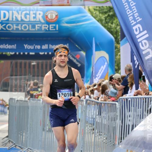 29.06.2025 - hella hamburg halbmarathon Strokosch-Dieckow http://msf.ph/oto/8291965 29.06.2025 10:19:17 Ziel 2659, 13016 meine-sportfotos.de